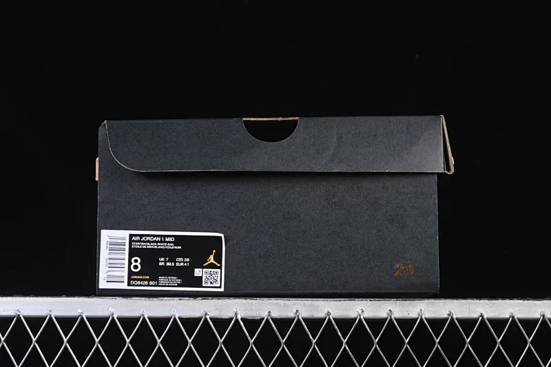 All categories Air Jordan Jordan series basketball shoes Air Jordan 1 Mid G version pure original Air Jordan 1 Mid AJ1 Joe 1 black and white orange DQ8426-801